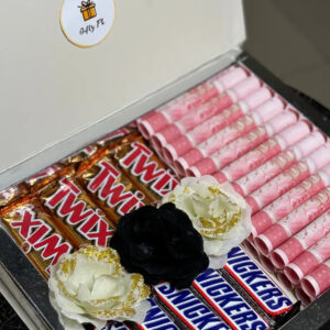 Gift box ( Cash and Chocolates )